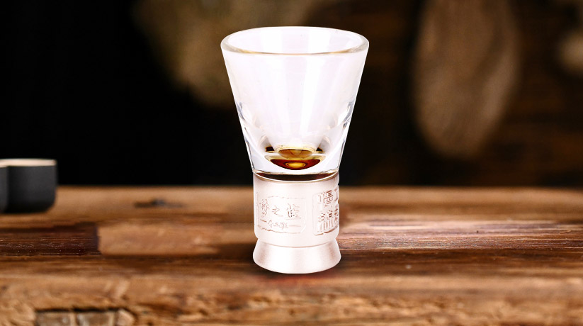 鋅合金瓶飾品定制參數(shù)圖